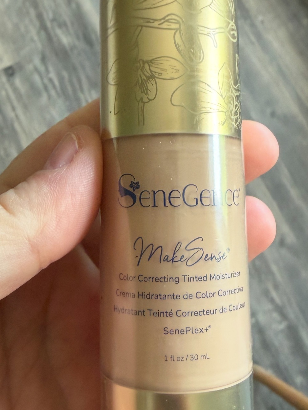 NWT SeneGence MakeSense Tinted Moisturizer - Fair / Light